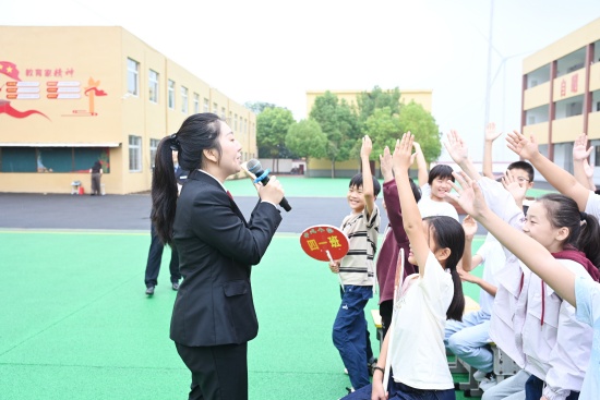 唐河县法院：这堂法治课，同学们抢着举手！