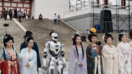 南阳市宛城区：医圣文化园节目纷呈 游园热潮持续火爆