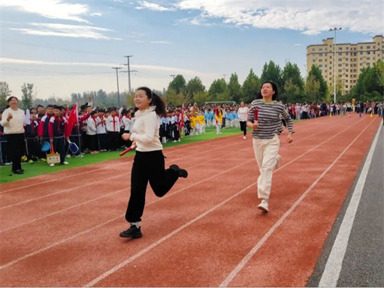 逐梦赛场绽光彩 幸福少年向未来——鹤壁市淇水关学校2026年第三届秋季运动会圆满落幕